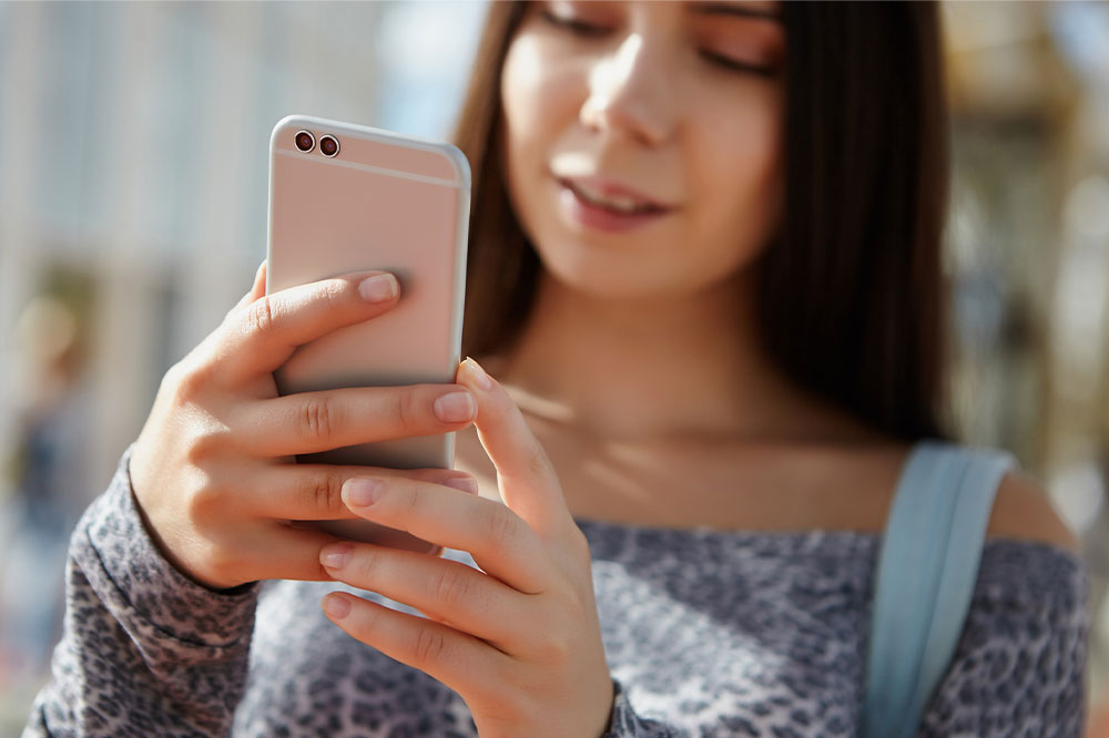 Top 4 Camera Phones for Amazing Photographs