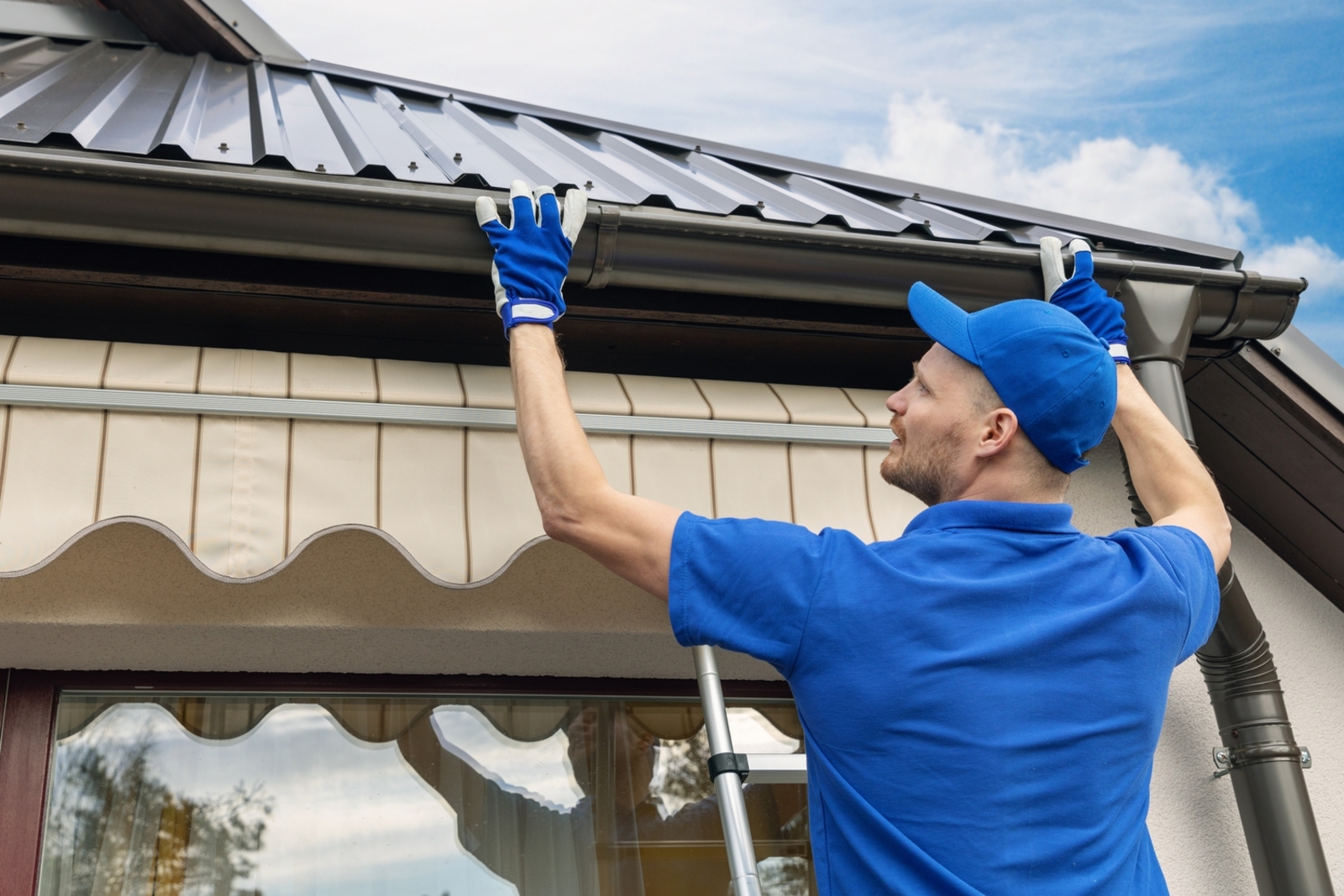 7 Signs You Need To Replace Your Gutters